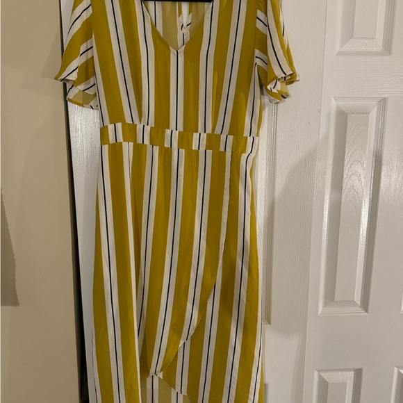 Altar'd State Dresses & Skirts - Striped Yellow and White Dress